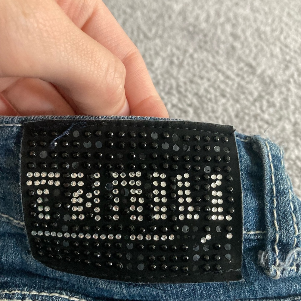 THRILL Distressed Skinny Jeans - Picture 11 of 15